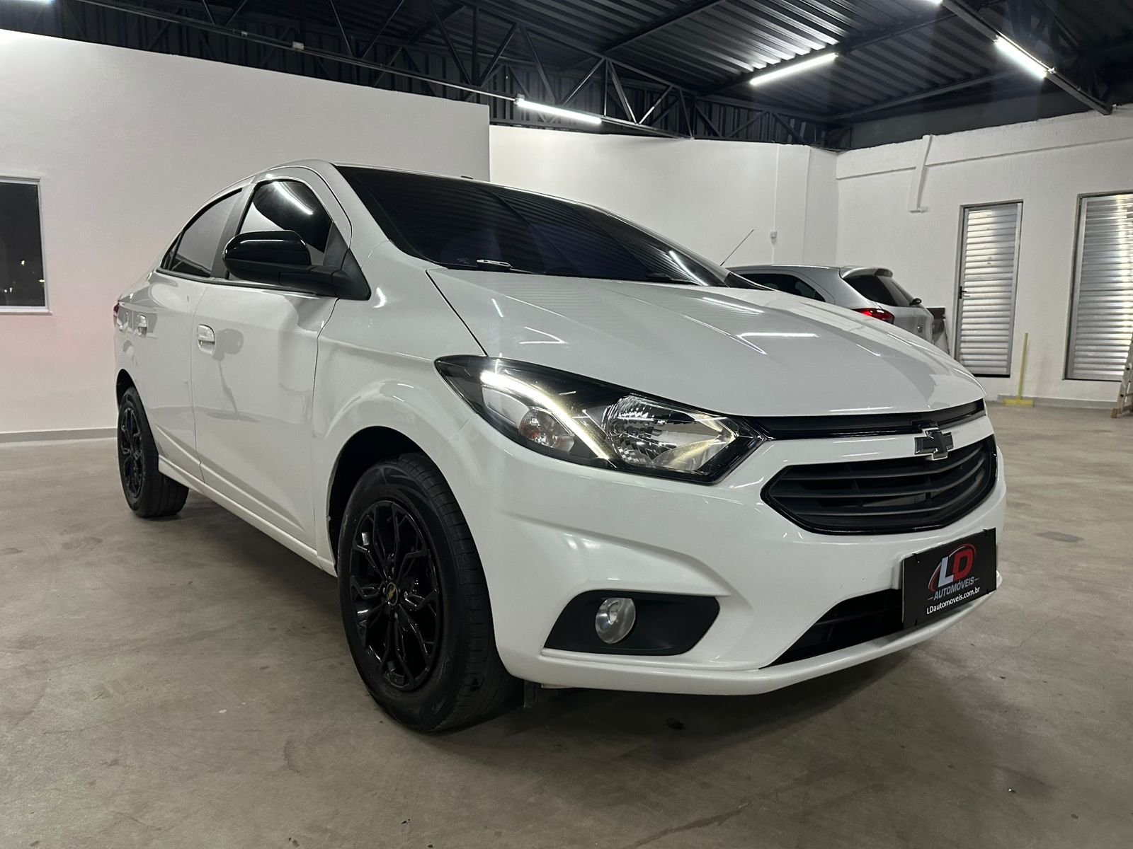 Chevrolet Onix Plus